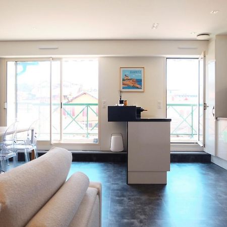 Magnifique Appartement, En Hyper Centre, Avec Terrasse Et Place De Parking 比亚里茨 外观 照片